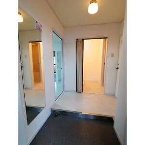 Room image 12
