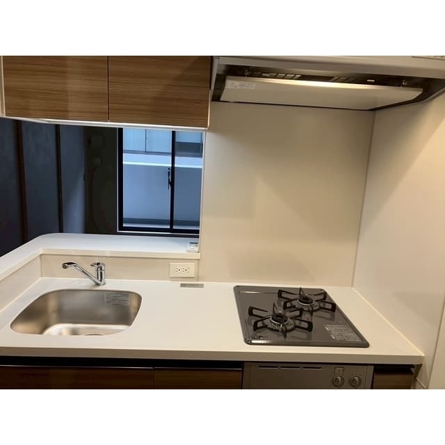 Room image 12