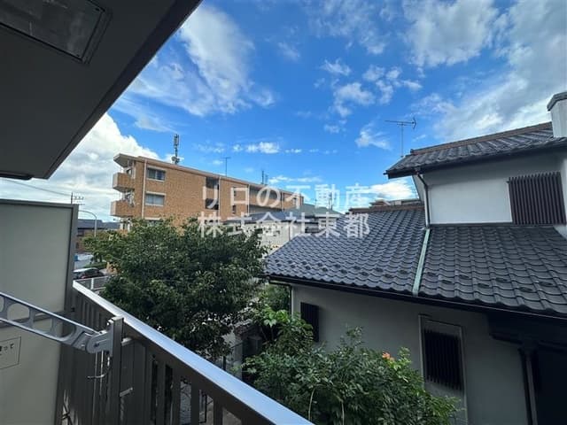 Room image 13