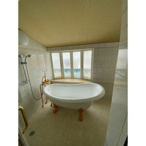 Room image 12