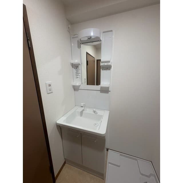 Room image 12