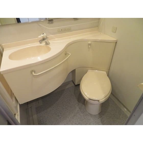 Room image 13