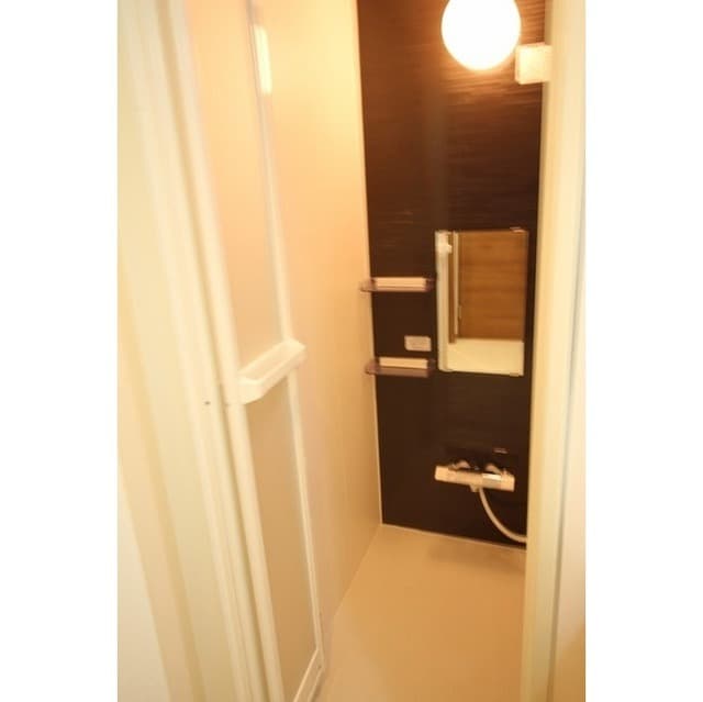 Room image 16