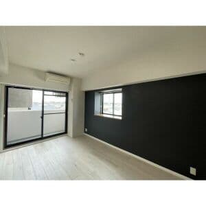 Room image 13