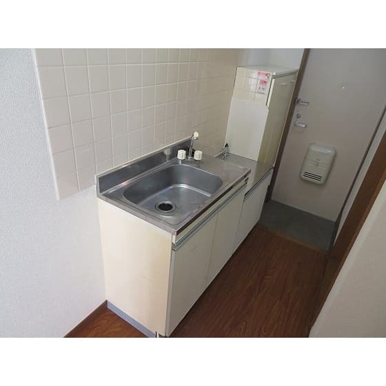 Room image 11