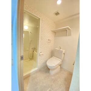 Room image 15