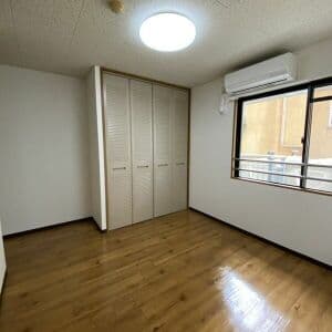 Room image 13
