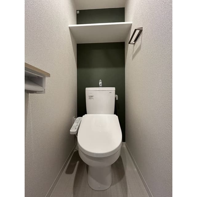 Room image 9