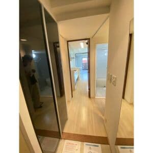 Room image 12