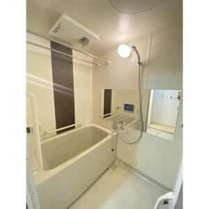 Room image 9