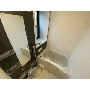 Room image 16