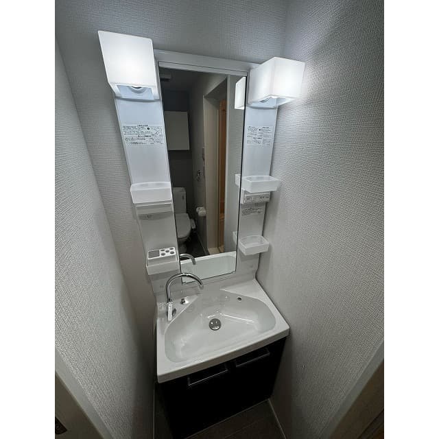 Room image 12