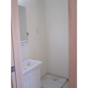 Room image 11