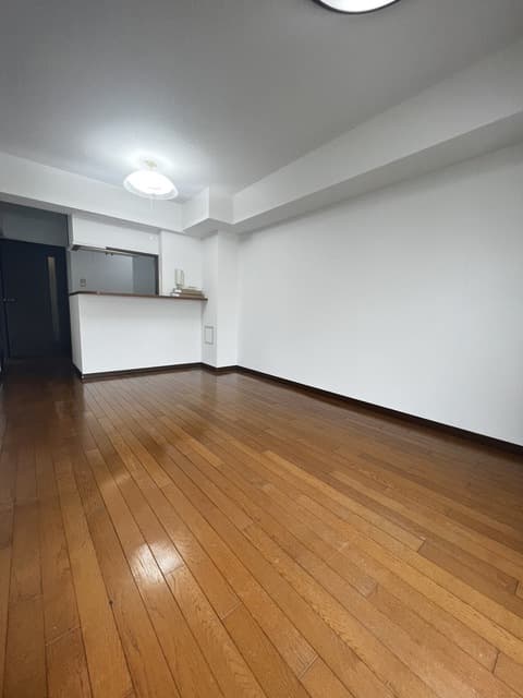 Room image 15