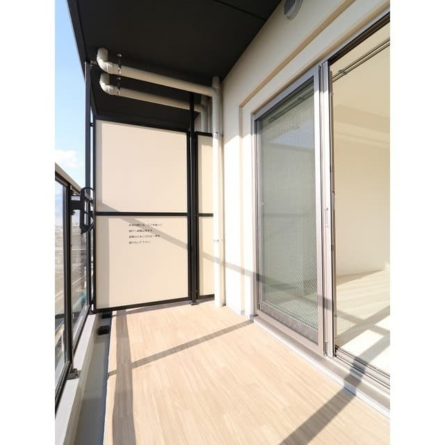 Room image 10
