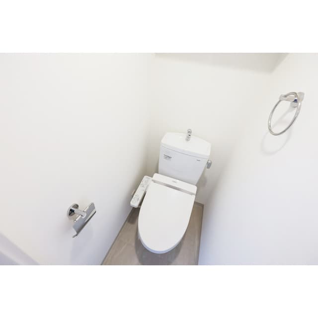 Room image 8