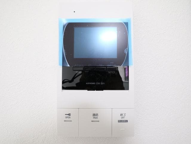 Room image 10
