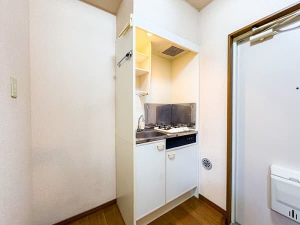 Room image 11