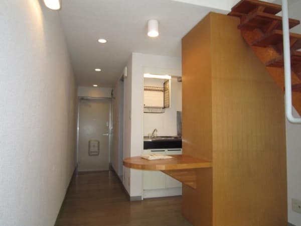 Room image 10