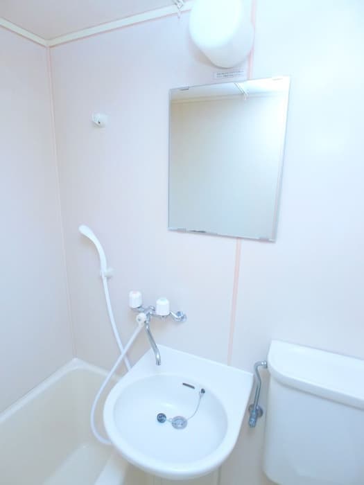 Room image 11