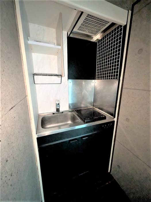 Room image 8