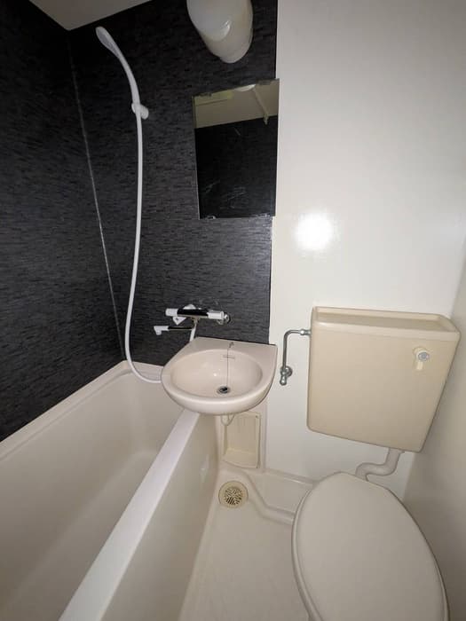 Room image 12