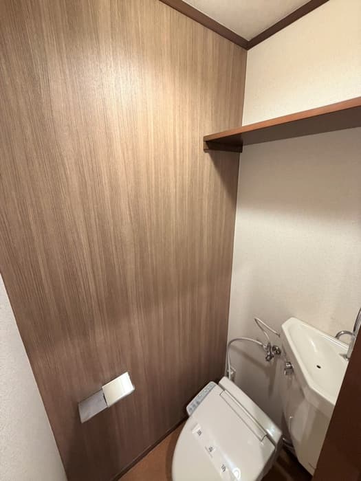 Room image 9