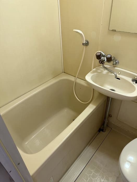 Room image 10