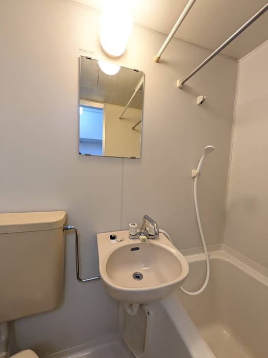 Room image 12