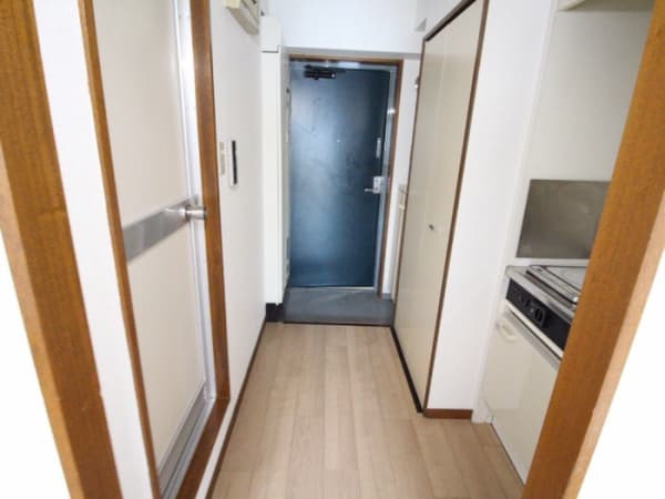 Room image 11
