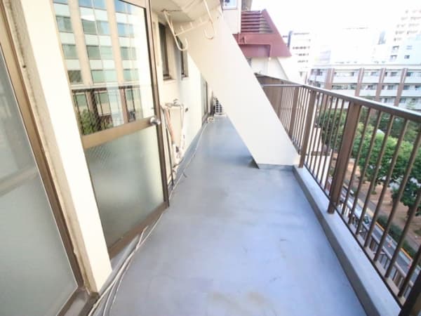 Room image 8