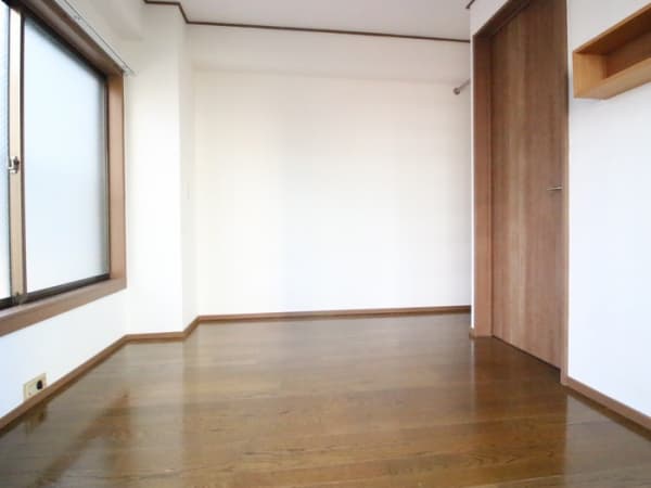 Room image 13