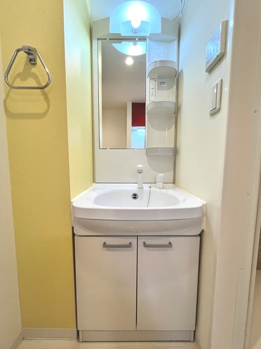 Room image 11