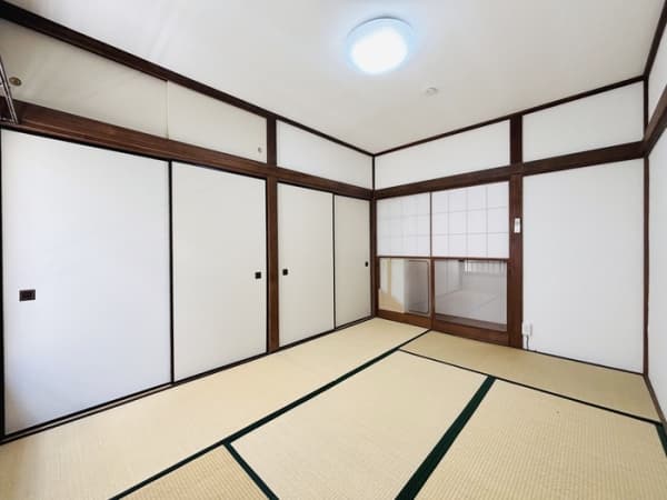 Room image 10