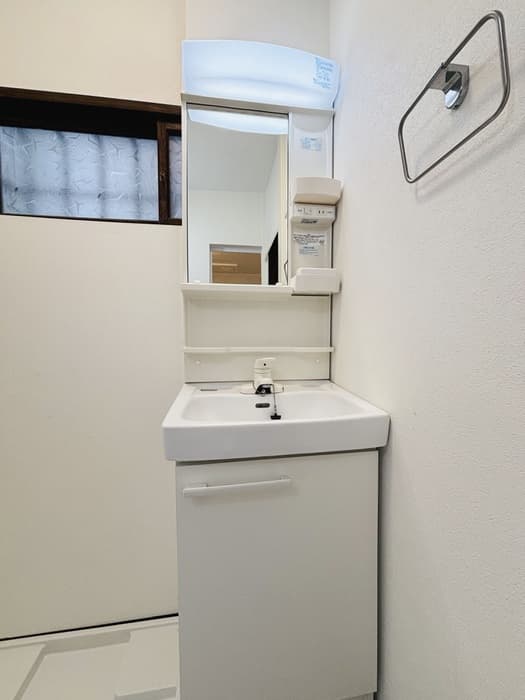 Room image 12