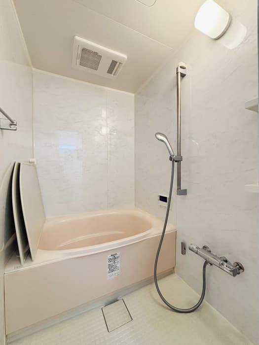 Room image 13