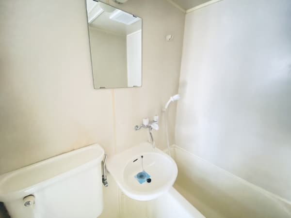 Room image 13