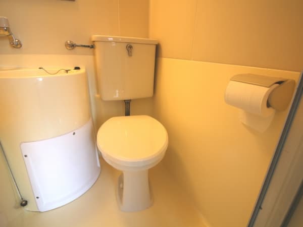 Room image 10