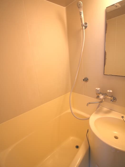 Room image 12