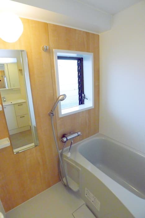 Room image 10