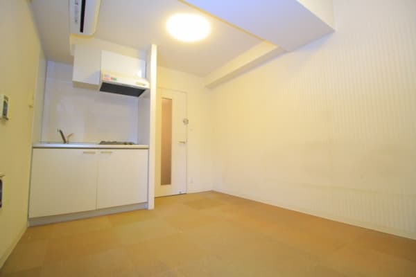 Room image 11