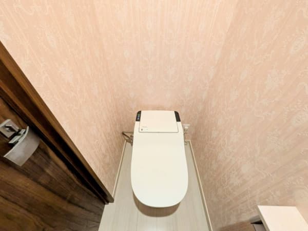 Room image 9