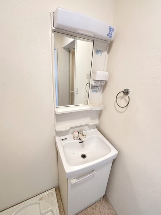 Room image 9