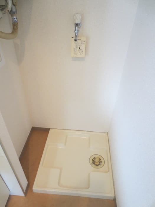 Room image 11