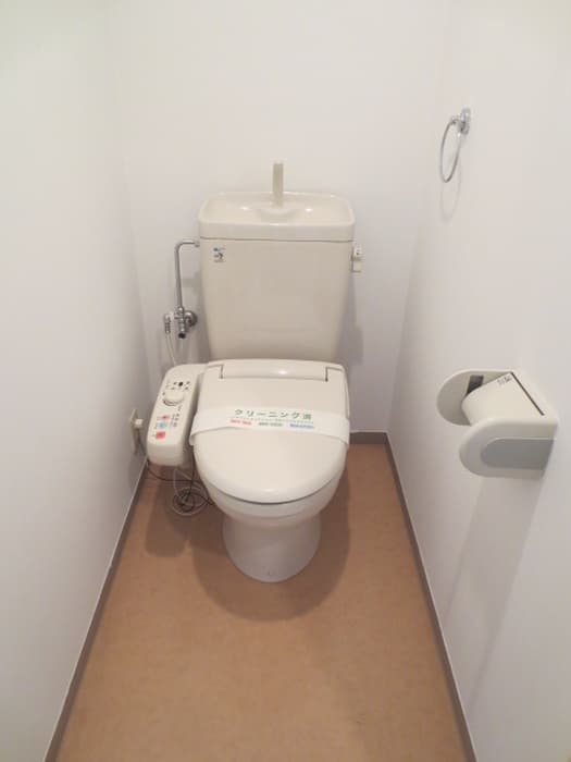 Room image 12