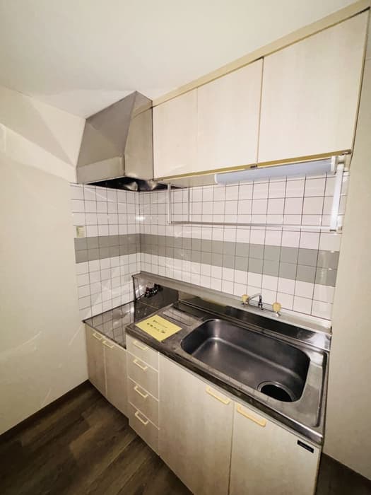 Room image 10