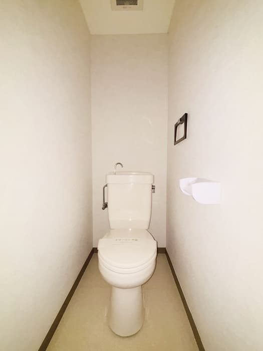 Room image 13