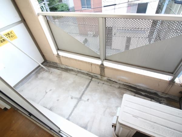 Room image 12