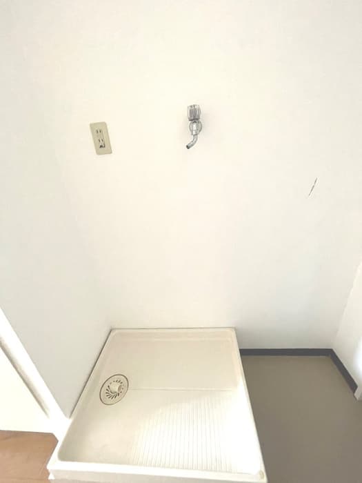 Room image 13