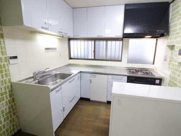 Room image 9
